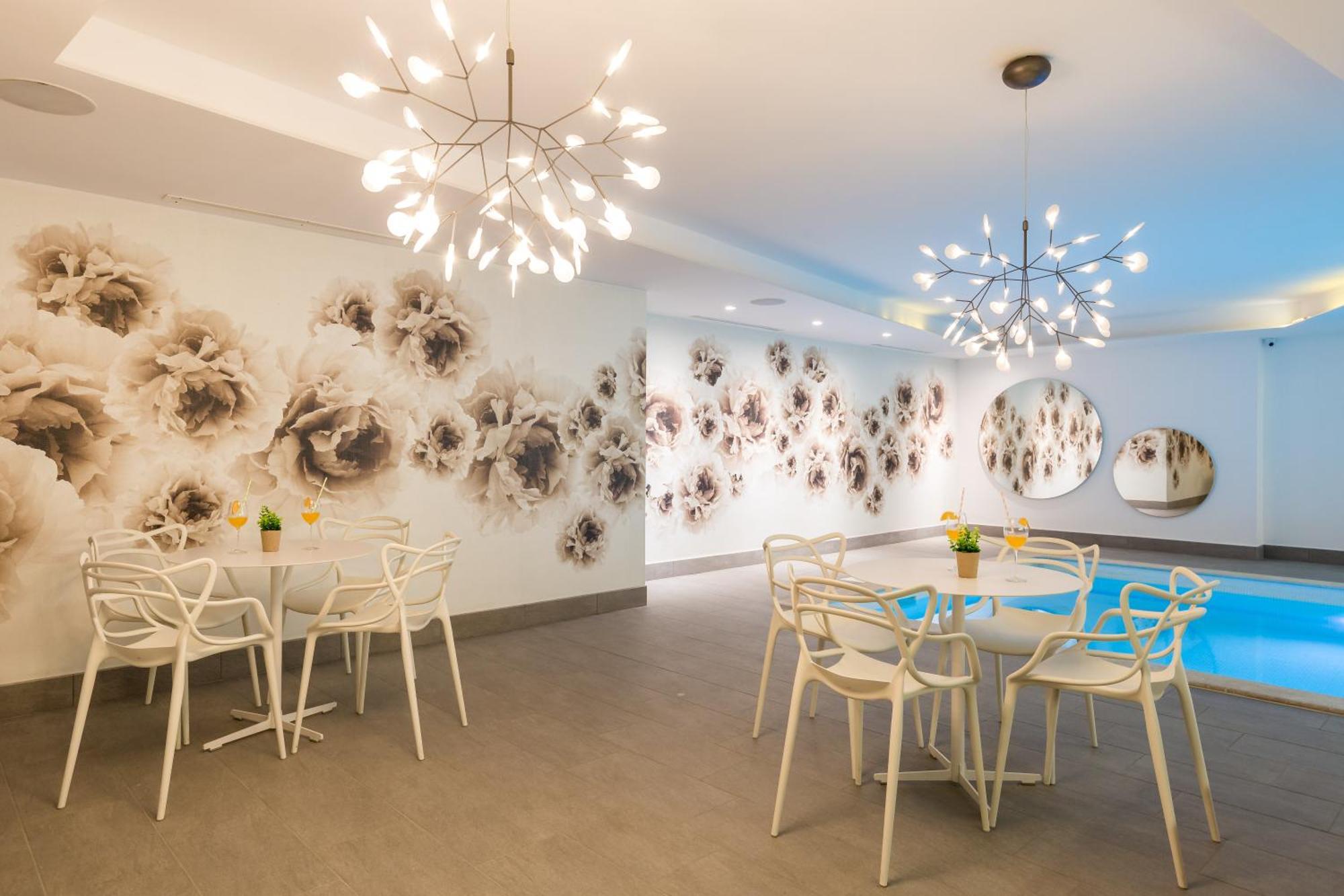 Plage Lovran Residence エクステリア 写真