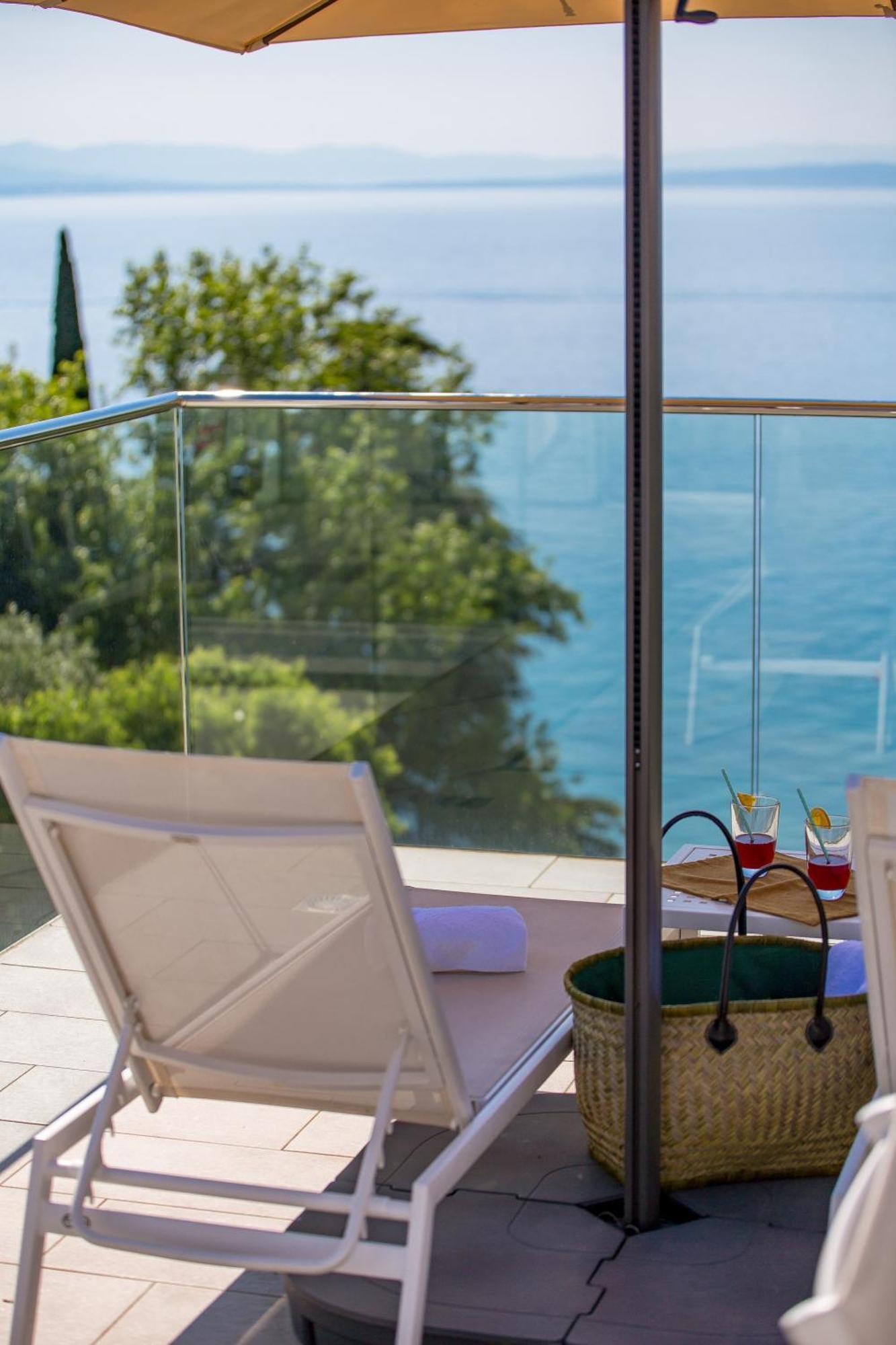 Plage Lovran Residence エクステリア 写真
