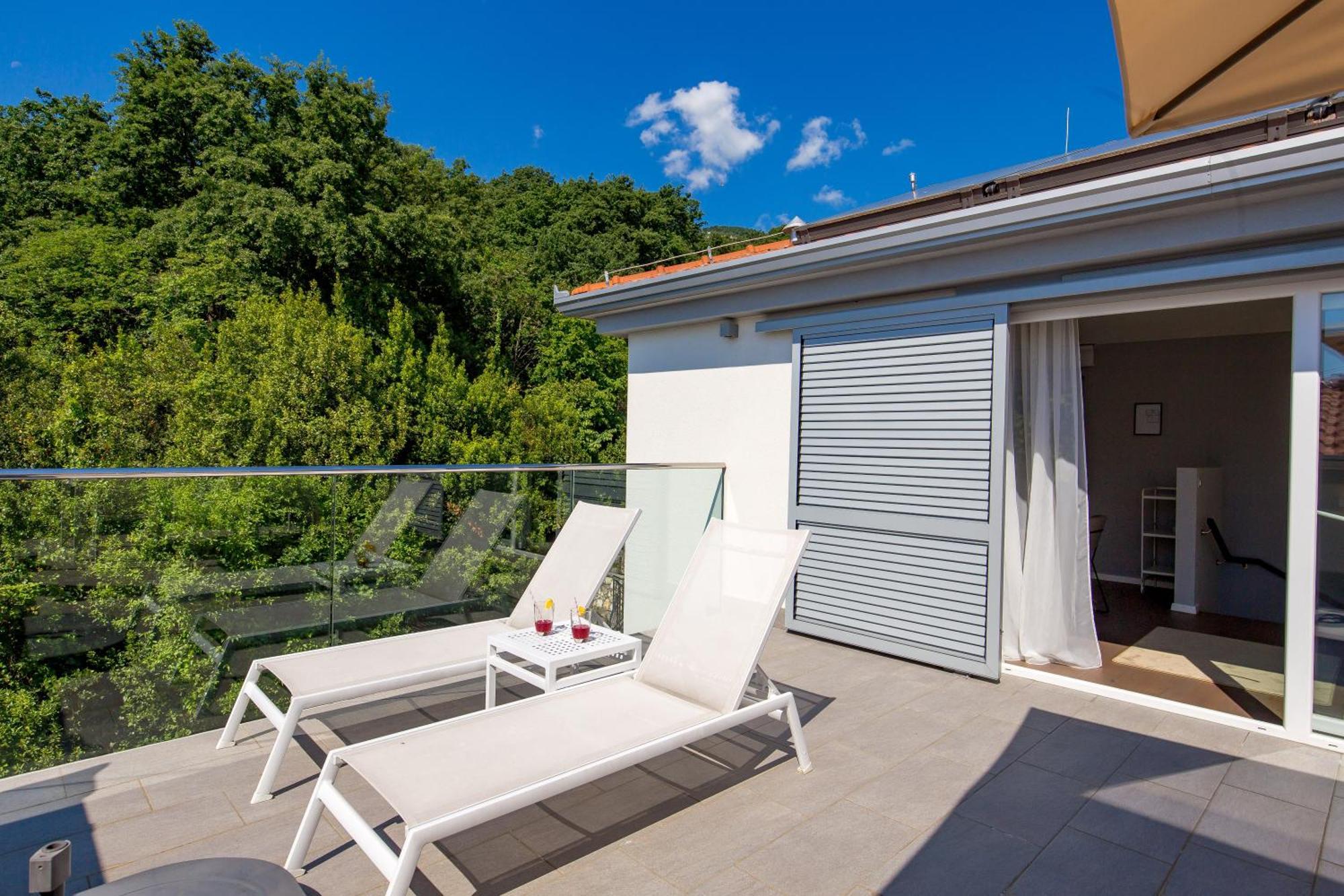 Plage Lovran Residence エクステリア 写真