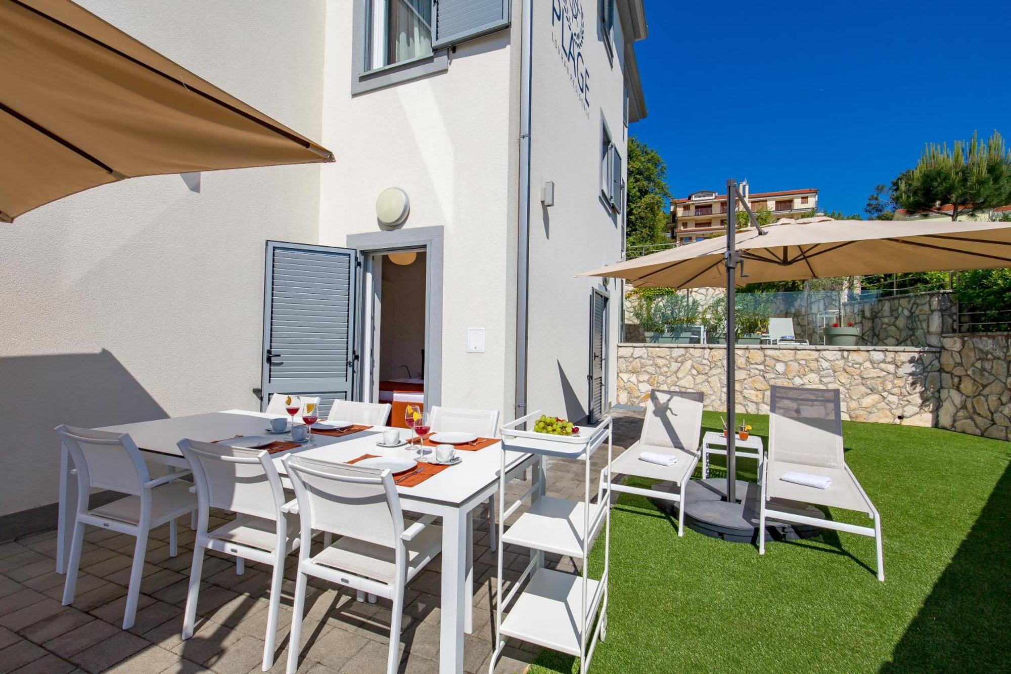 Plage Lovran Residence エクステリア 写真