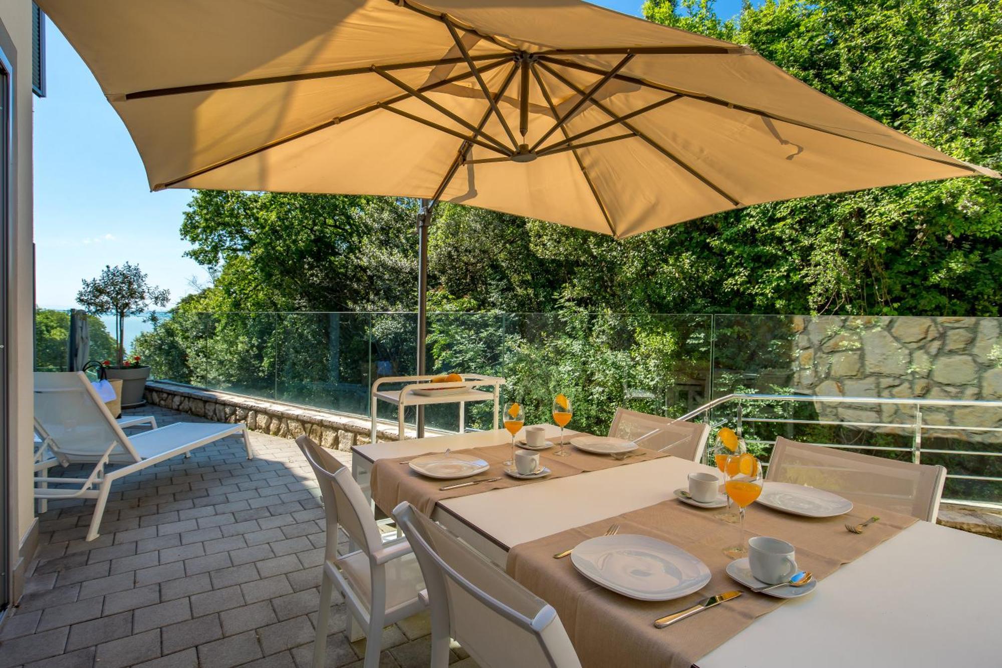 Plage Lovran Residence エクステリア 写真